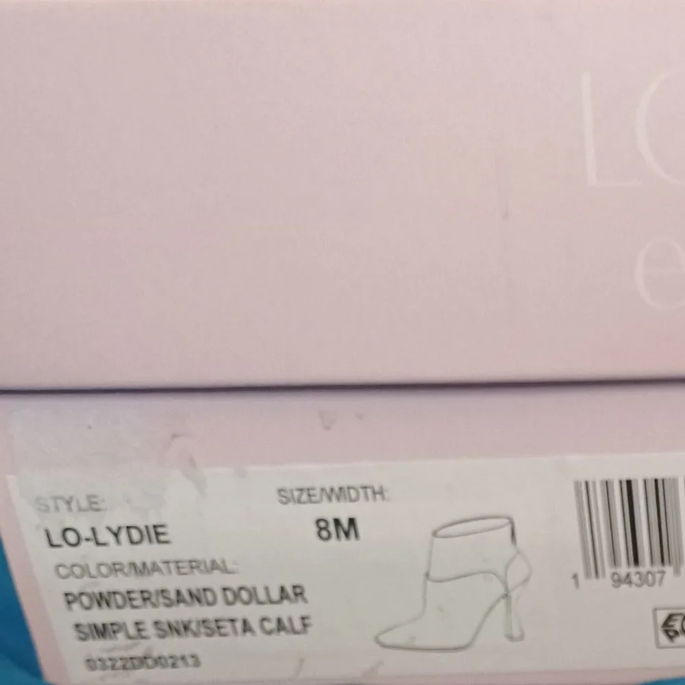 Louise et Cie Lydie Genuine Leather Powder/Sand Color Bootie Size 8M - Picture 7 of 7